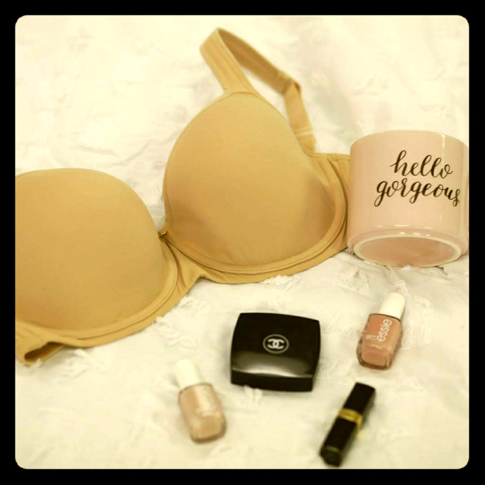 BNWT Essential Bodywear Abbie Bra